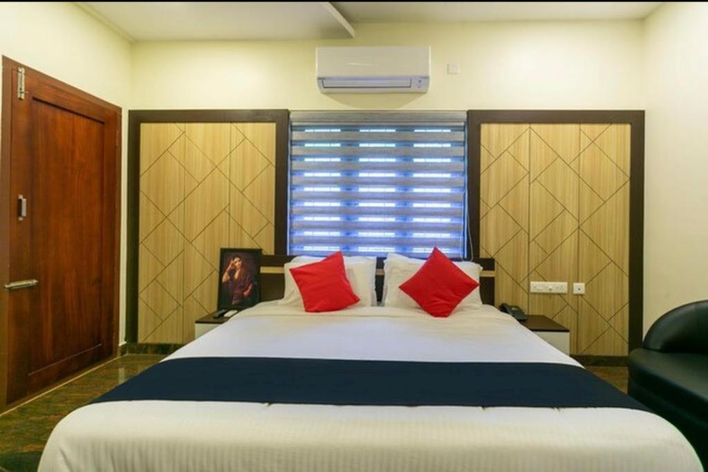 Thenmala Hormuz Inn Kolattupuzha Εξωτερικό φωτογραφία